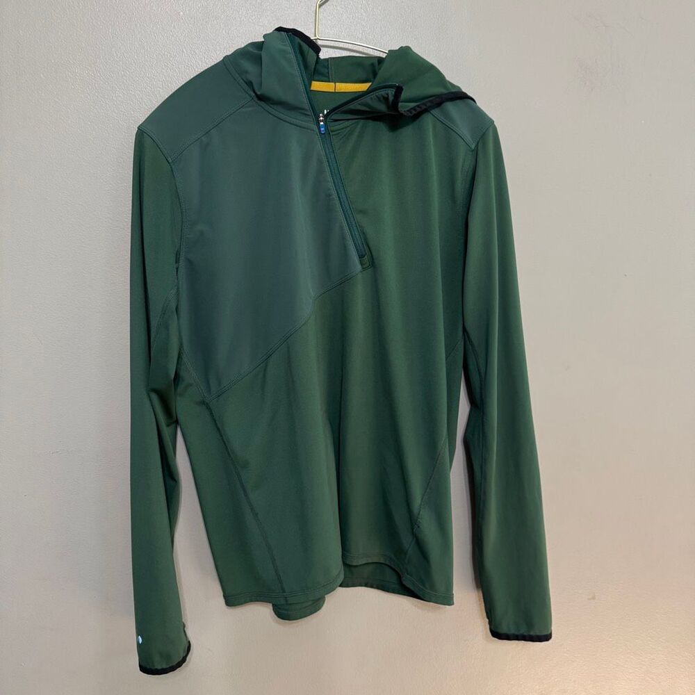 Janji Men's Rover Pullover 1/4  zip Hoodie in a dark green size medium
